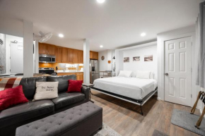Stunning Deluxe King Studio #124 at Donner Lake Village Truckee